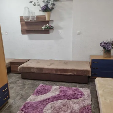 Ubytovanie Cerenany Apartman