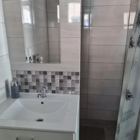 Ubytovanie Cerenany Apartmán *