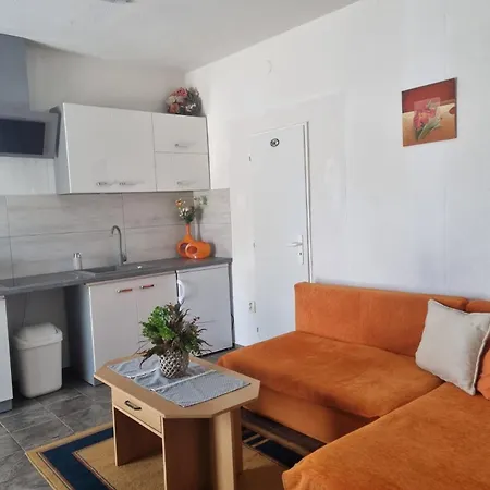 Apartmán Ubytovanie Cerenany *