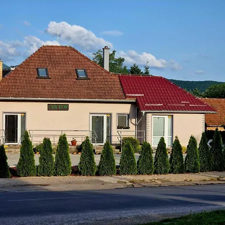 Apartman Ubytovanie Cerenany *